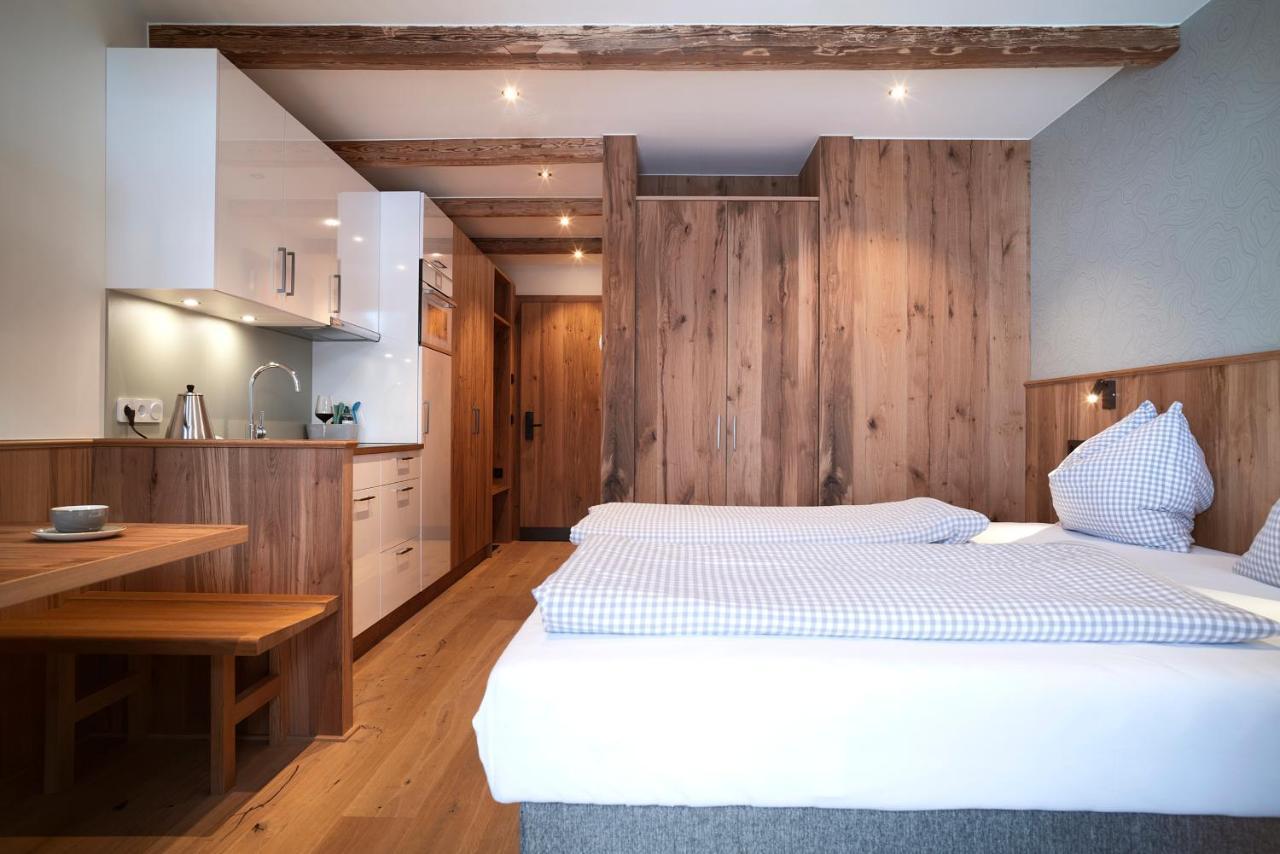 Berghaus Schroecken - Hotel Apartments Spa ภายนอก รูปภาพ