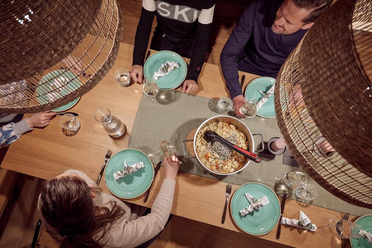Berghaus Schroecken - Hotel Apartments Spa ภายนอก รูปภาพ