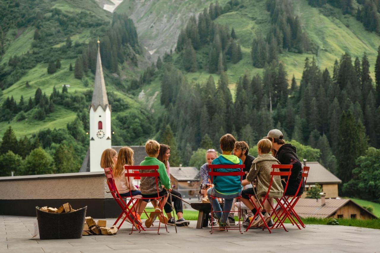 Berghaus Schroecken - Hotel Apartments Spa ภายนอก รูปภาพ