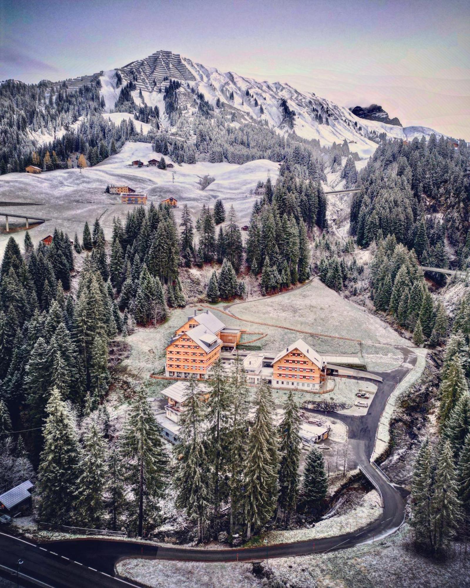 Berghaus Schroecken - Hotel Apartments Spa ภายนอก รูปภาพ