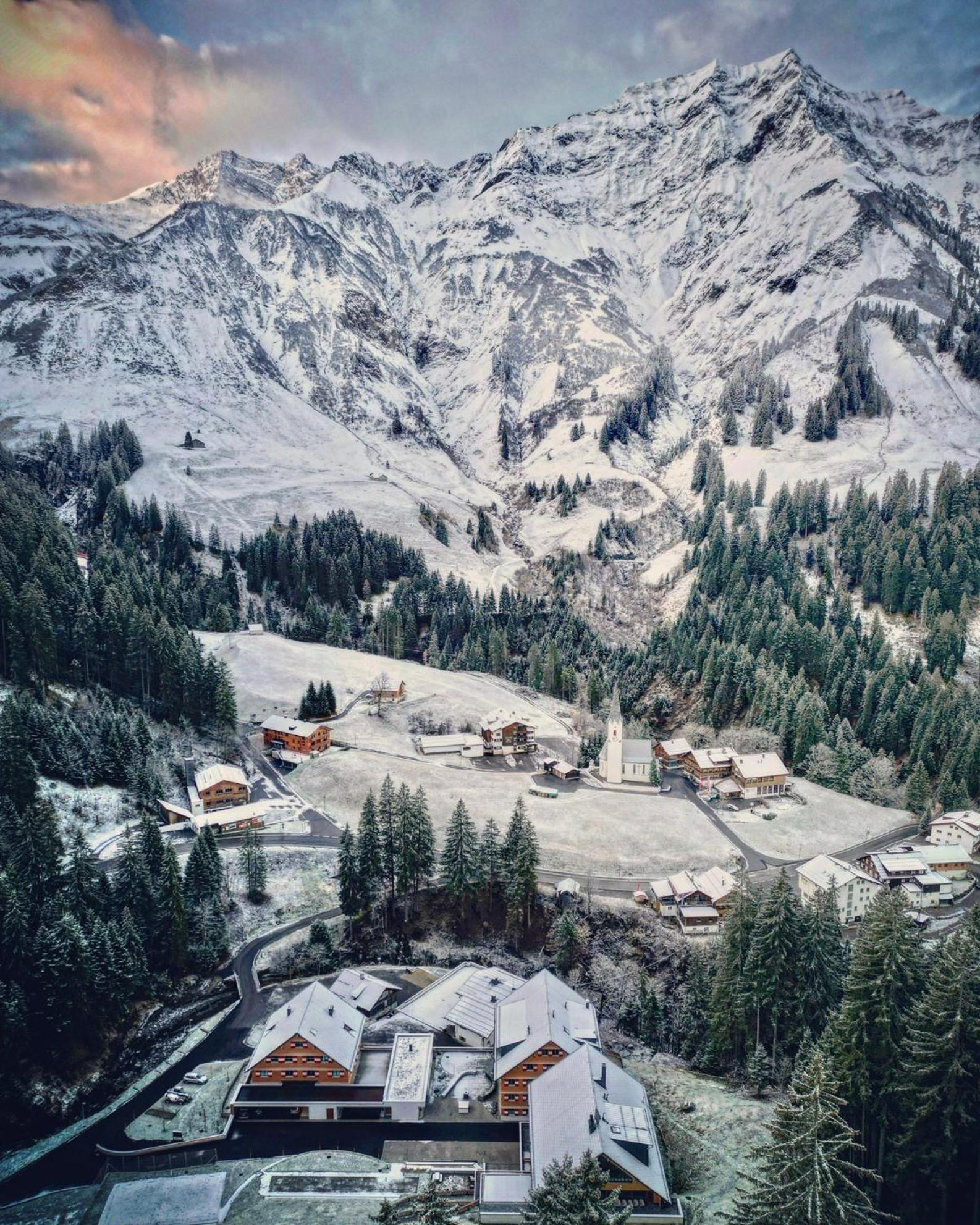 Berghaus Schroecken - Hotel Apartments Spa ภายนอก รูปภาพ