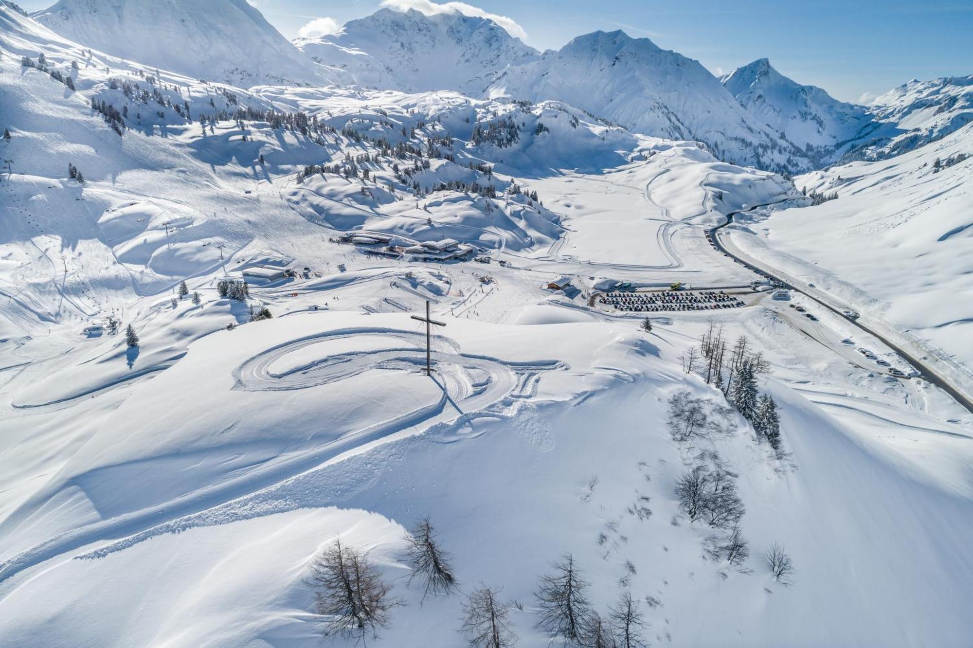 Berghaus Schroecken - Hotel Apartments Spa ภายนอก รูปภาพ