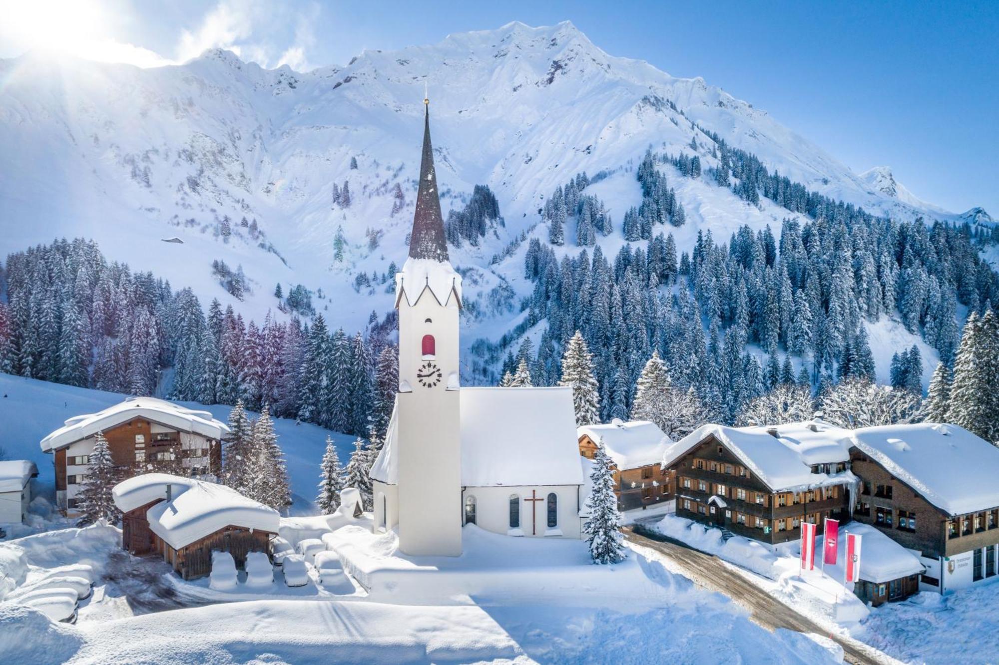 Berghaus Schroecken - Hotel Apartments Spa ภายนอก รูปภาพ