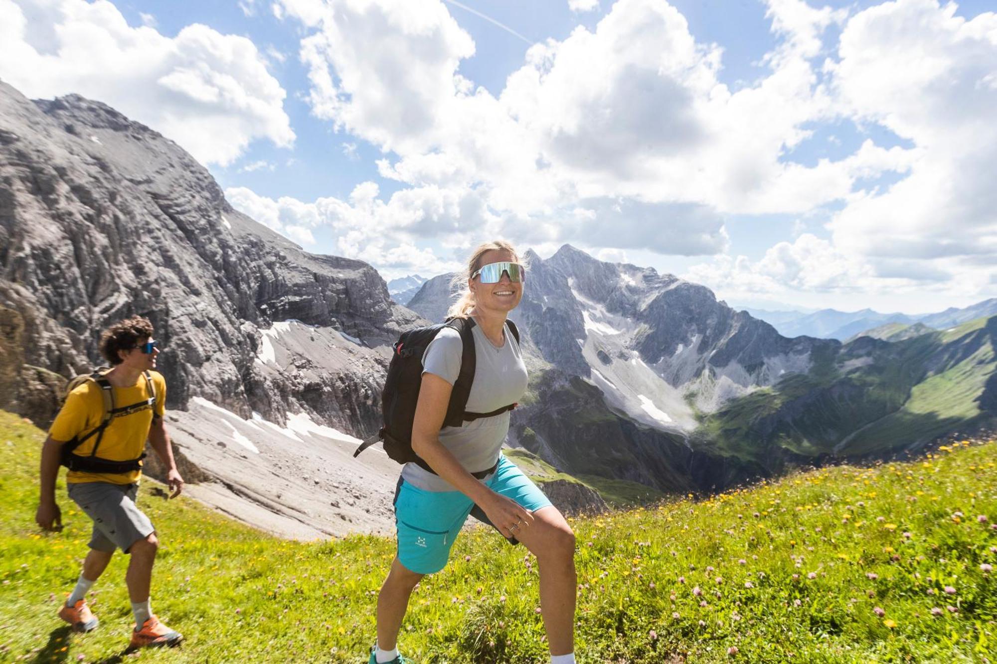 Berghaus Schroecken - Hotel Apartments Spa ภายนอก รูปภาพ